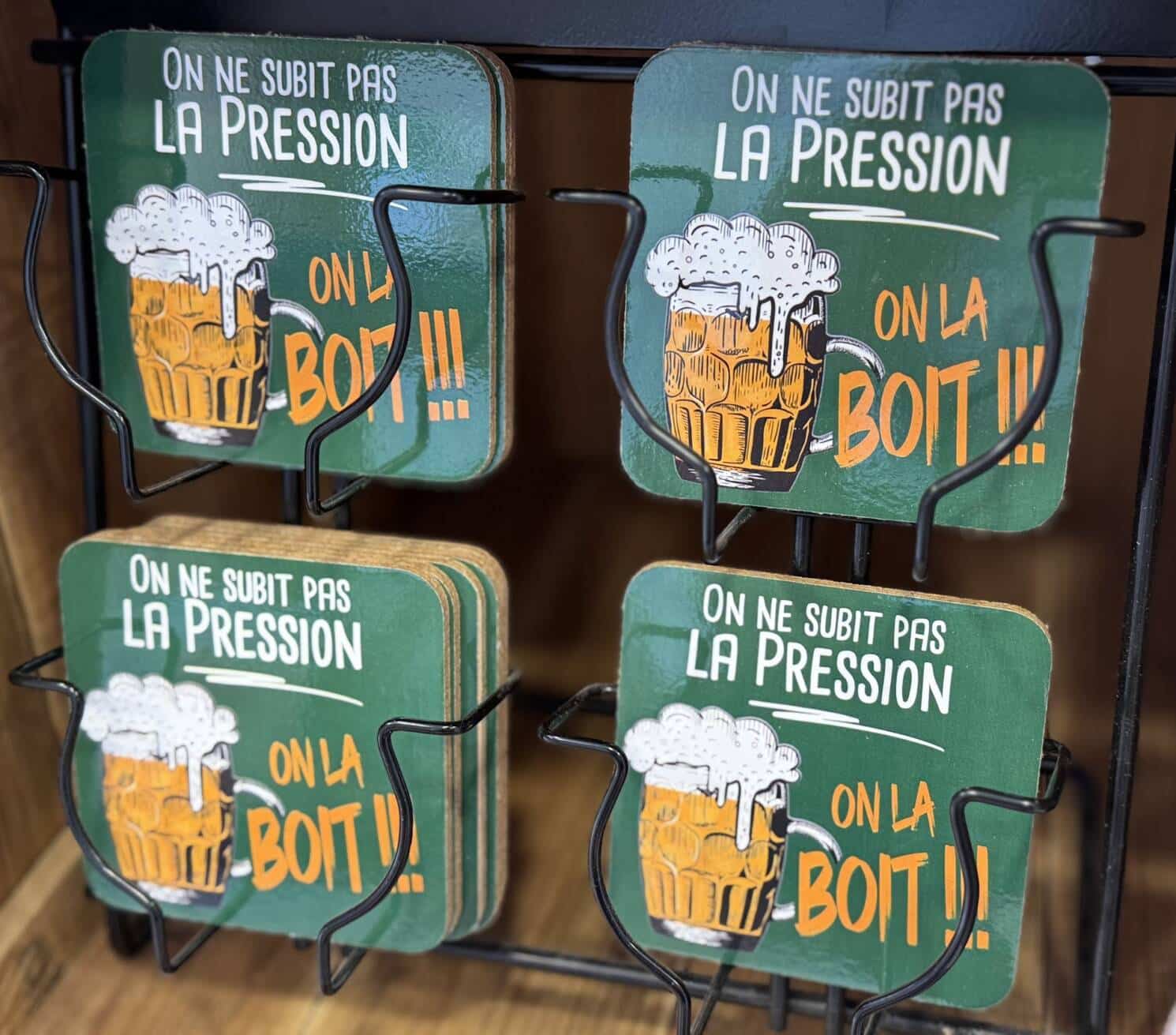 Idée cadeau (dessous de verre bière) au bureau d'accueil de Chablis