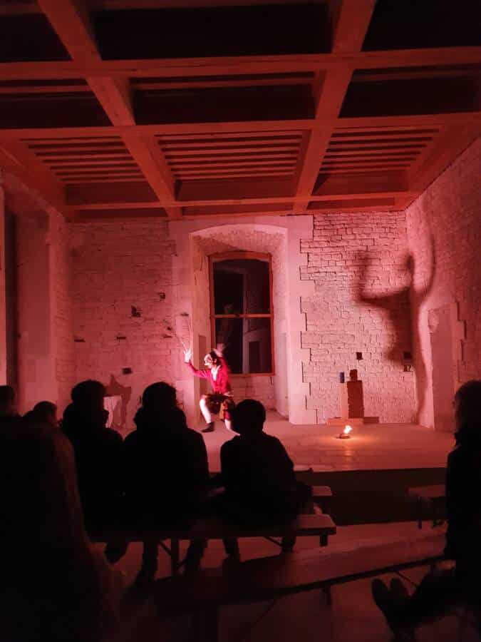 A LA POURSUITE DE MÉLUSINE